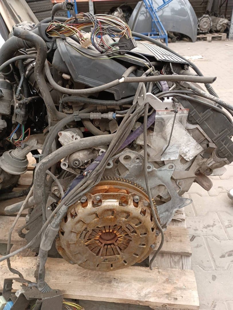 Moteur M54 B25 (256S5) — vue 2