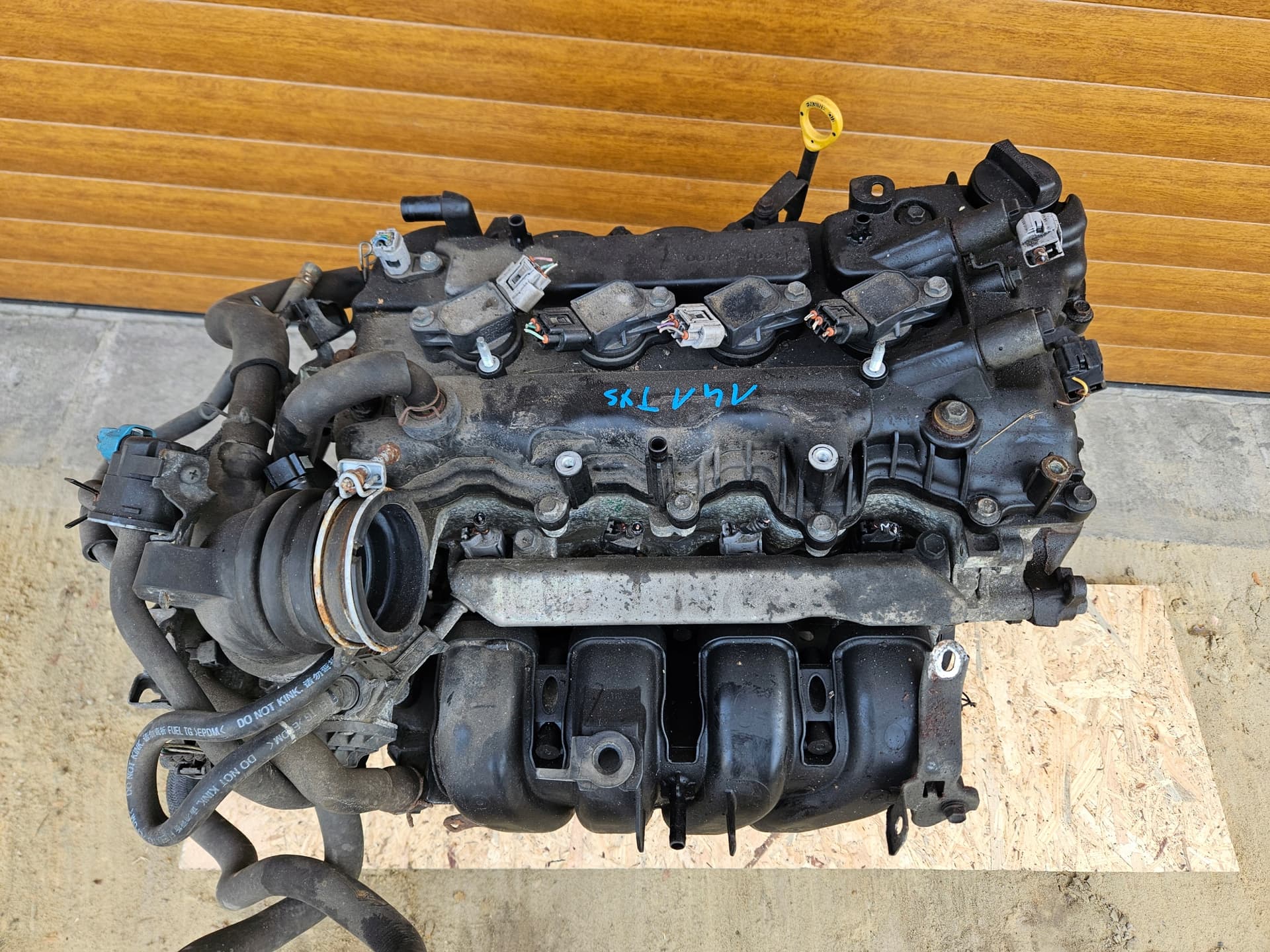 Moteur 1NR-FE — vue 2
