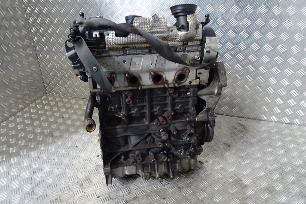 Moteur CBAA — vue 2