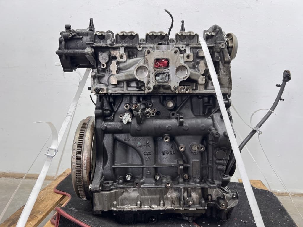 Moteur CJXH pour Volkswagen Golf 2.0 Petrol