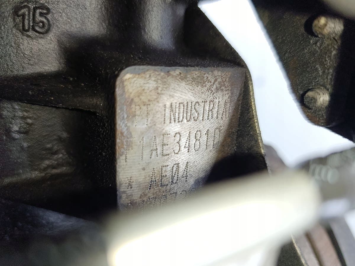 Moteur F1AE3481D — vue 2