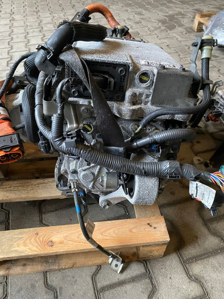 Moteur 6AM 402 - Image 1