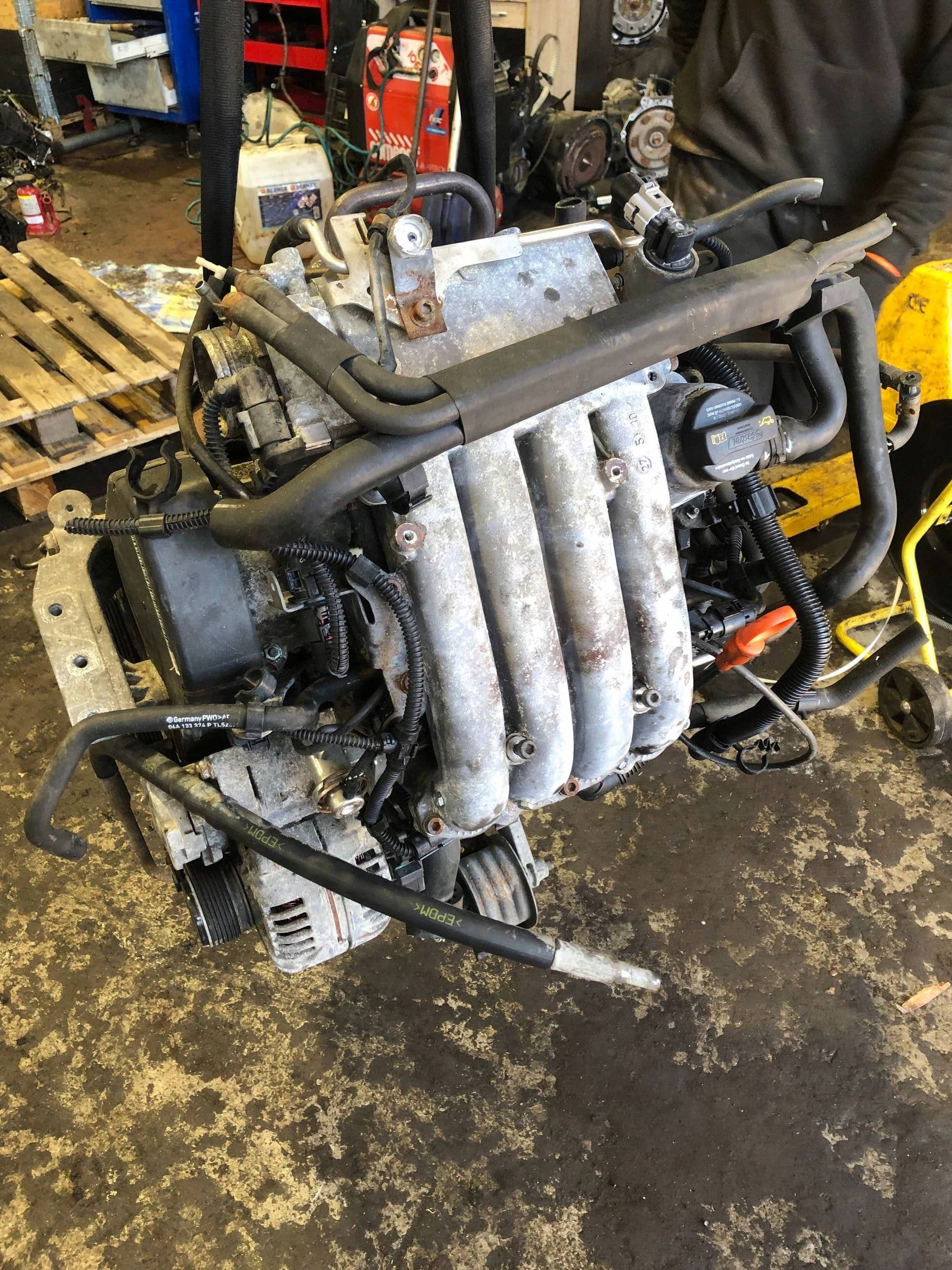 Moteur AXA pour Volkswagen Transporter 2.0 Petrol/Compressed Natural Gas (CNG)
