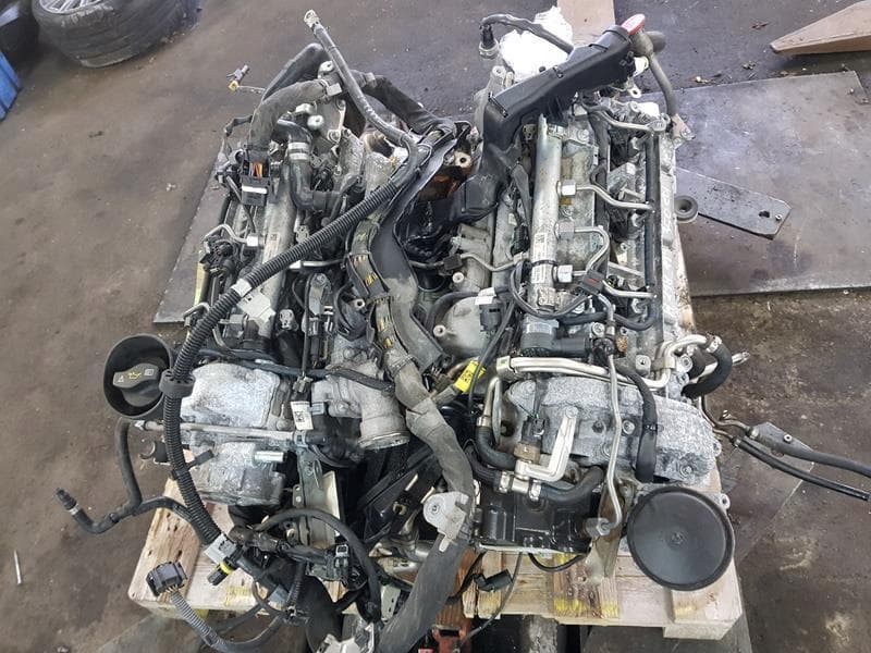 Moteur M 157.980 pour Mercedes-Benz E-class 5.5 Petrol