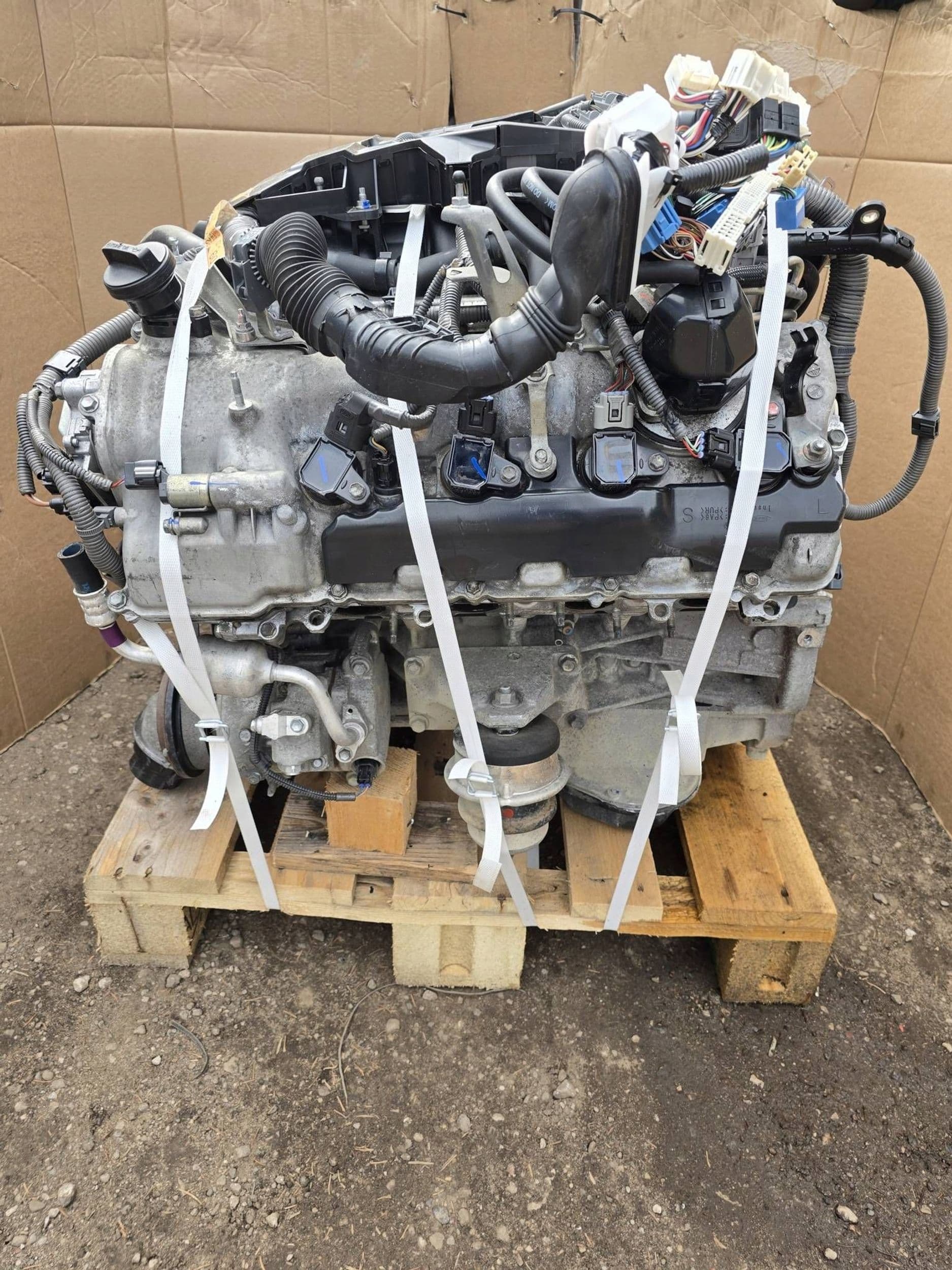 Moteur 1UR-FSE — vue 2